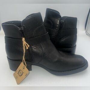 BORN Tori Black Leather Ankle Boots Motto Boots 2”block heel Women’s Size 9 NEW